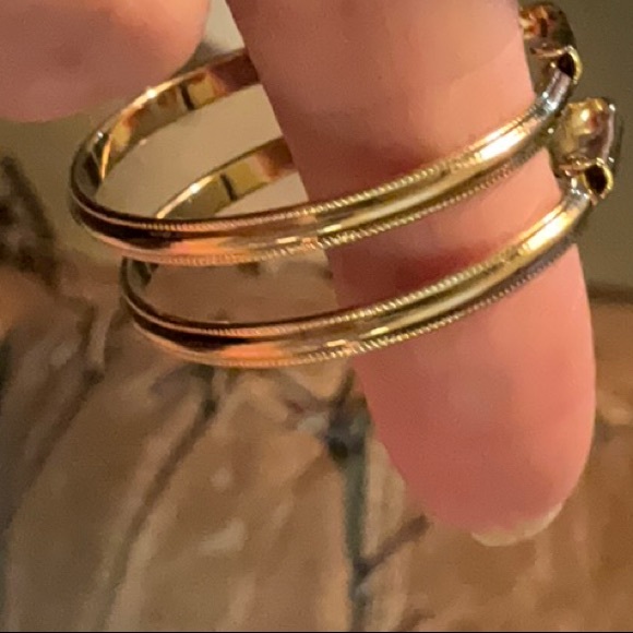 Avon Two Pairs Classic Gold Tone Hoop Clip On Earrings - Picture 5 of 14